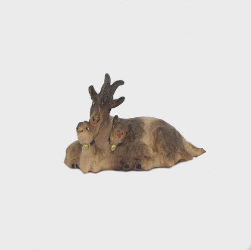 Zirbel 199 Krippenfigur Ziege liegend mit 2 Zicklein