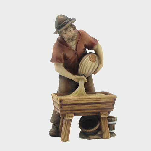 Mahlknecht 037 Krippenfigur Hirte am Futtertrog
