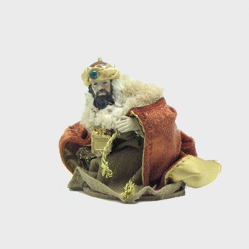 Krippenfiguren bekleidet
