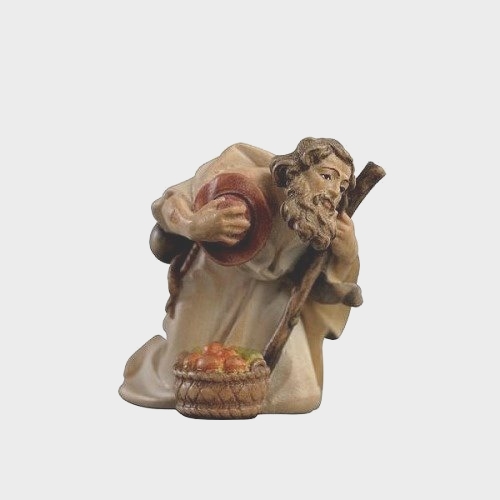 Krippenfigur Zirbel 018 Hirte kniend mit Stock