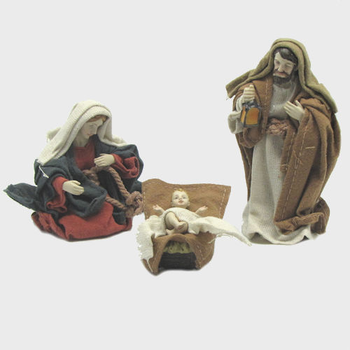 Krippenfiguren bekleidet