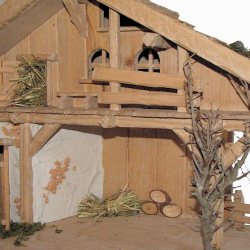 Krippe / Krippenstall Prien für 11-13cm große Krippenfiguren