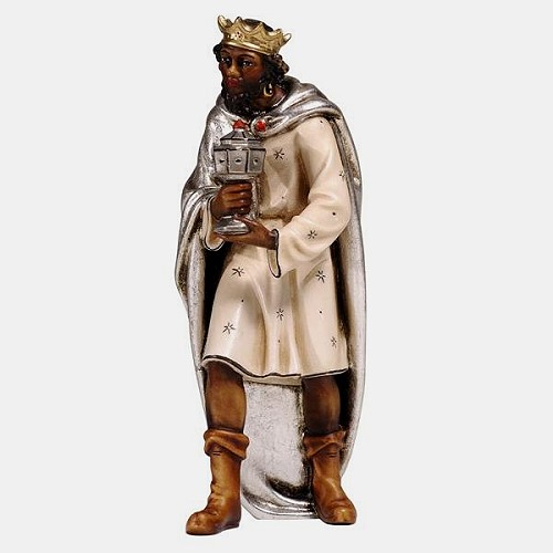 Detailansicht der holzgeschnitzten Kostner Krippenfigur König Mohr Nummer 9 aus Bergahorn handbemalt